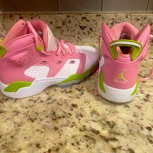 Women/Girls Retro Jordan’s